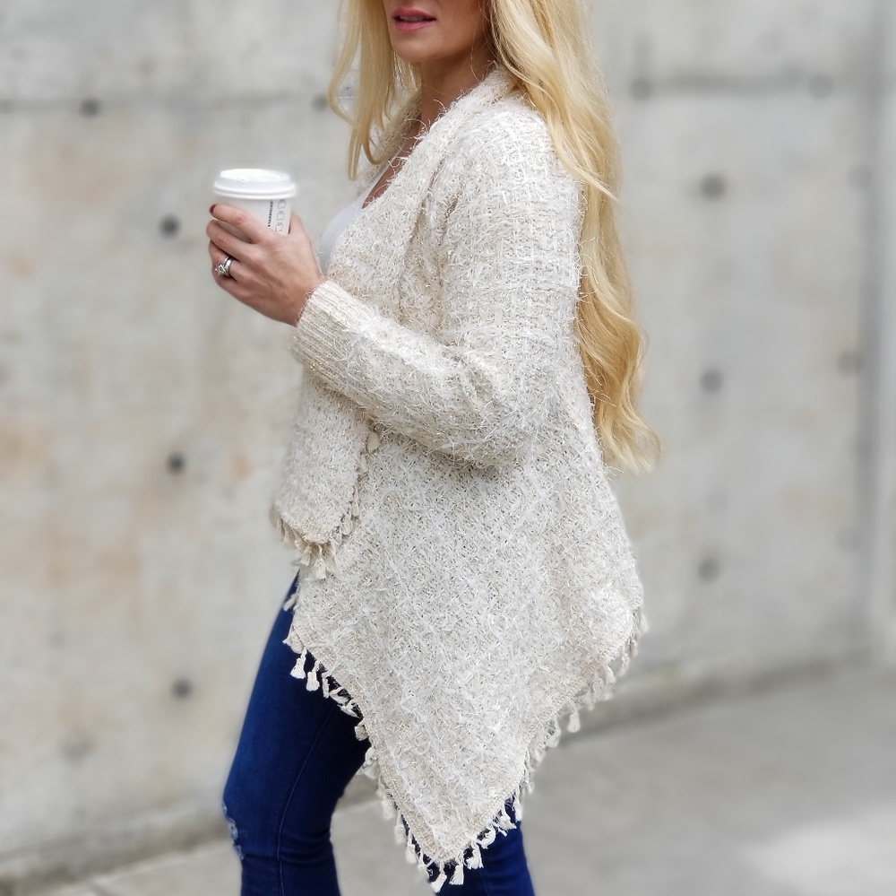 WATERFALL FRONT FUZZY COZY CARDIGAN GOLD- CREAM - Picture 4 of 4